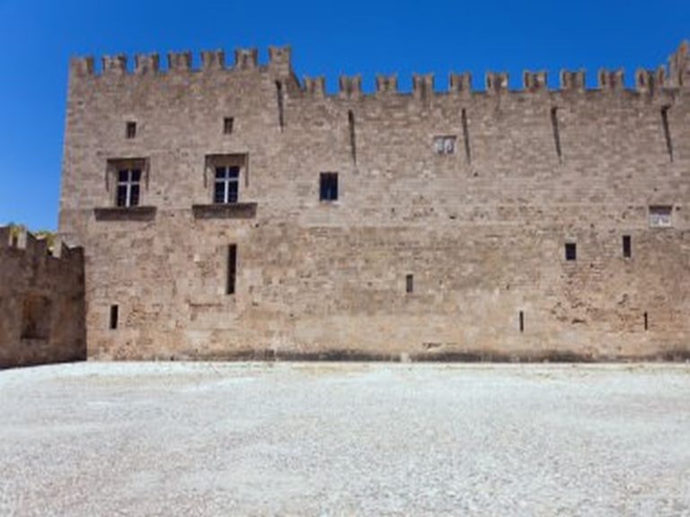 The Best Restaurants in Rhodes Old Town